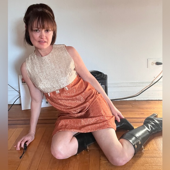 Vintage 60s two coppper toned metallic mod dress by Vicky Vaughn. Size small - Picture 5 of 10